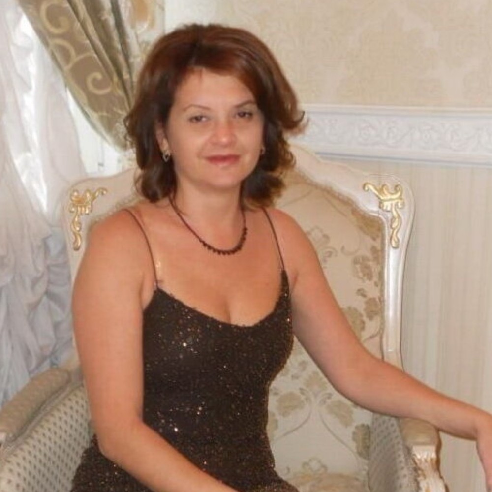 Meet your Posher, Avelina